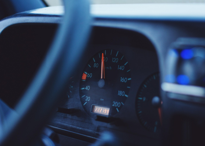 雪佛兰开拓者2021款油耗实测，美式大七座SUV，真能省着开？